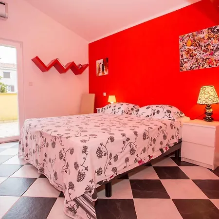 Apartment In Porec/istrien 39700 Porec
