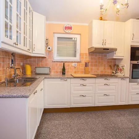 In Porec/istrien 39700 Apartment *